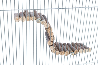 Trixie hangbrug met schroefbevestiging schorshout naturel voor muizen